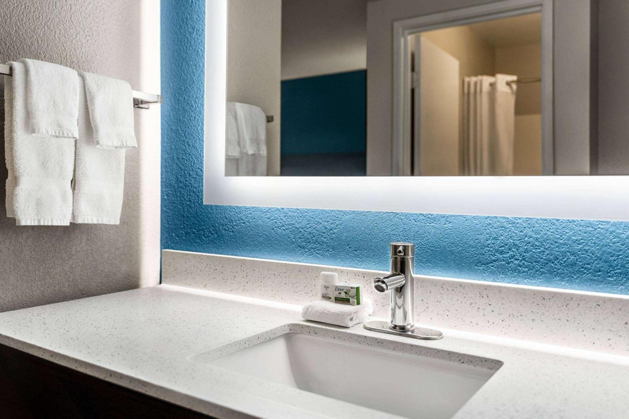 La Quinta By Wyndham Chicago Tinley Park Hotel Buitenkant foto